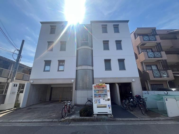 1K apartment in Amagasaki, Hyogo - Photo 1
