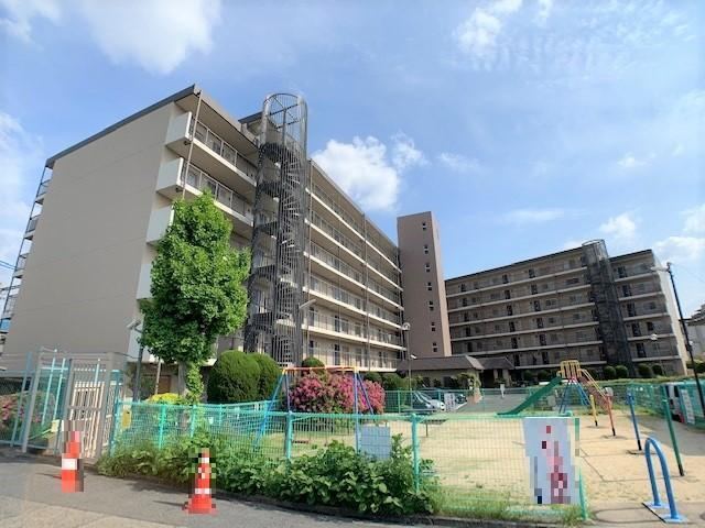 4LDK apartment in Uji, Kyoto - Photo 1