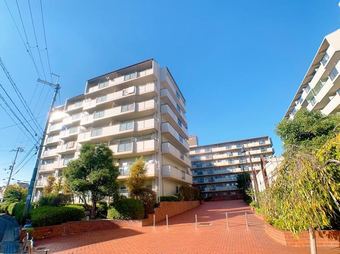 3LDK apartment in Kyotanabe