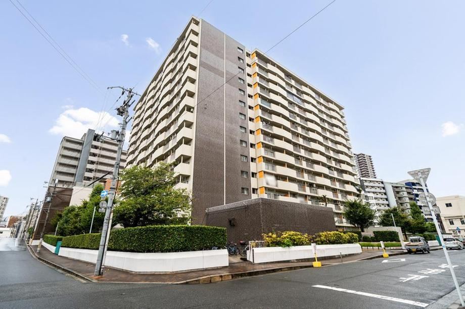 2LDK+S apartment in Nishi Ward, Osaka - Photo 1