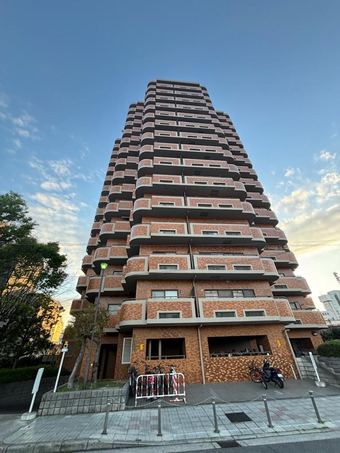 3LDK apartment in Taisho Ward