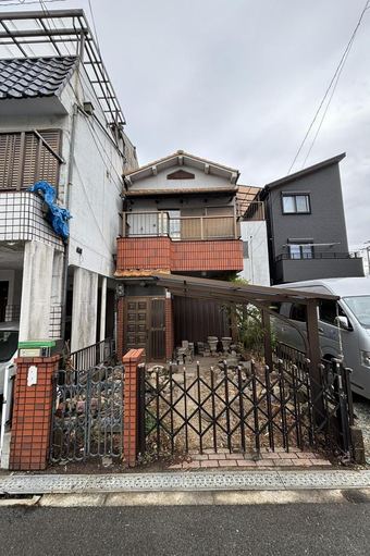 4LDK+S house in Taisho Ward