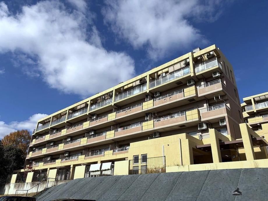 2LDK+S apartment in Nara, Nara - Photo 1