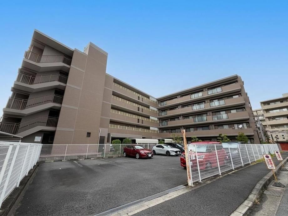 3LDK apartment in Nara, Nara - Photo 1