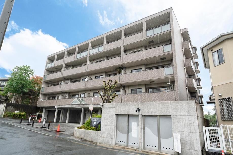 3LDK apartment in Nara, Nara - Photo 1