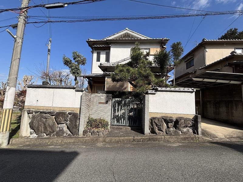 4LDK house in Kashihara, Nara - Photo 1