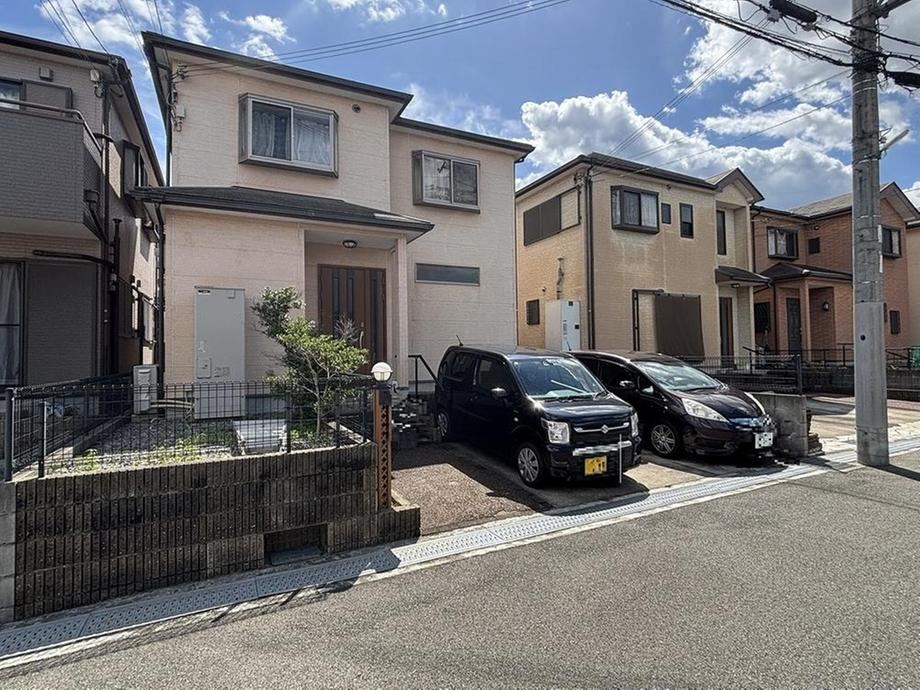 4LDK house in Kawachinagano, Osaka - Photo 1