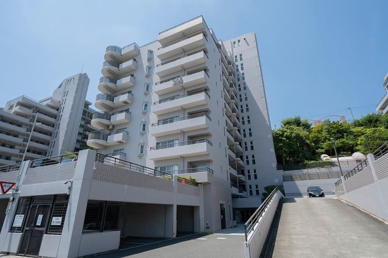 3LDK apartment in Takatsuki, Osaka - Photo 1