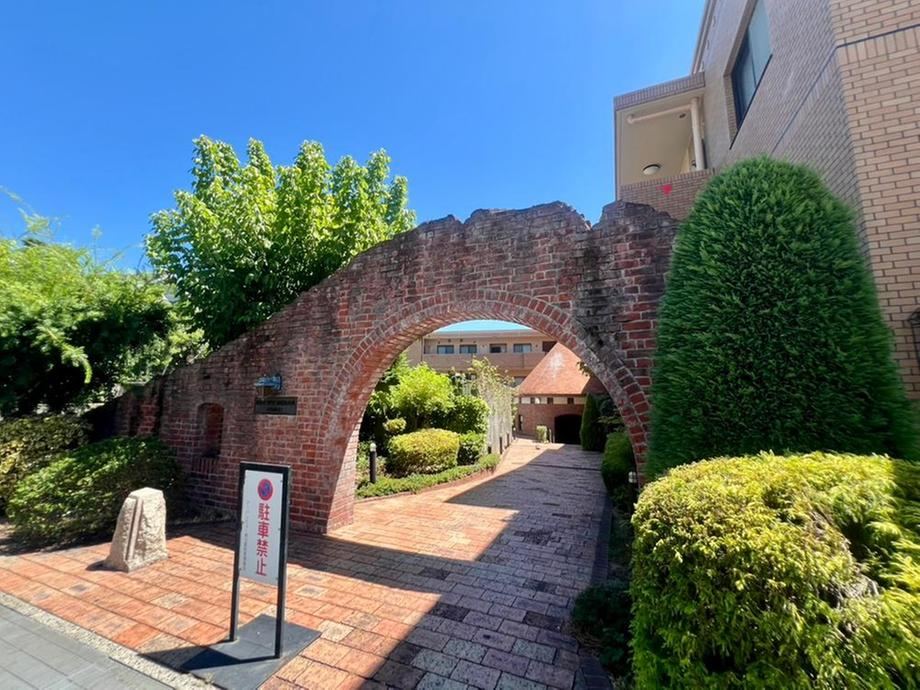 3LDK apartment in Nishinomiya, Hyogo - Photo 1
