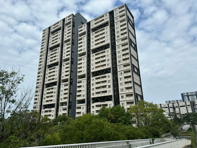 3LDK apartment in Ashiya, Hyogo - Photo 1