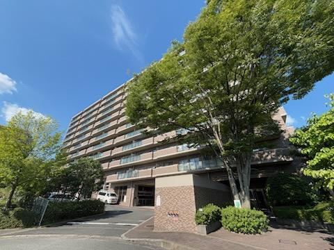 3LDK apartment in Suita, Osaka - Photo 1