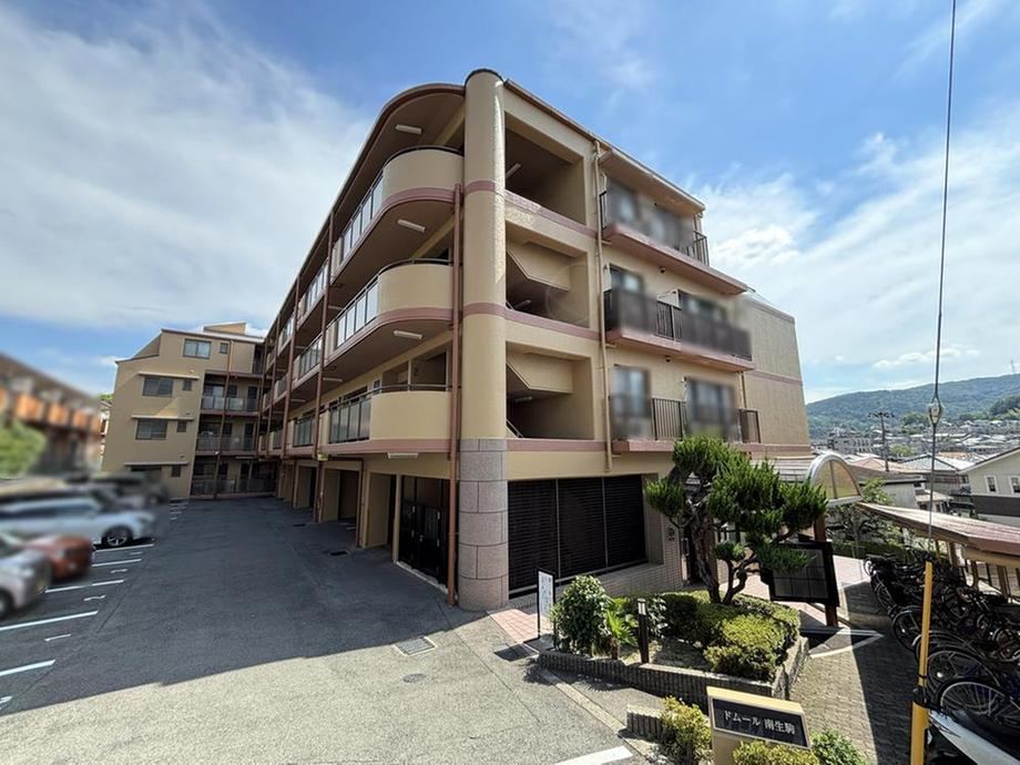 2LDK+S apartment in Ikoma, Nara - Photo 1