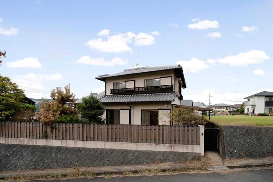 5LDK+S house in Heguri, Ikoma District, Nara - Photo 1