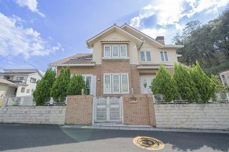 4LDK house in Ikoma, Nara - Photo 1