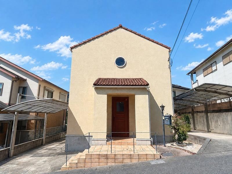 4LDK+S house in Ikoma, Nara - Photo 1