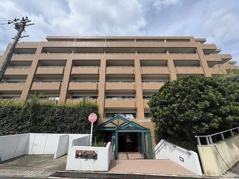 3LDK apartment in Uji, Kyoto - Photo 1