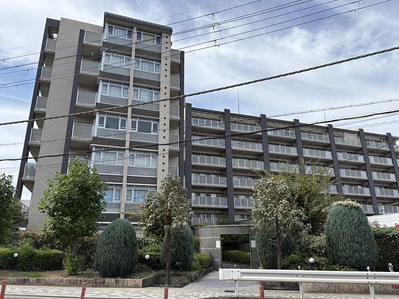 3LDK apartment in Uji, Kyoto - Photo 1