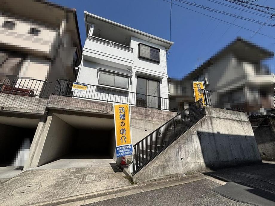 4LDK house in Aki Ward, Hiroshima - Photo 1