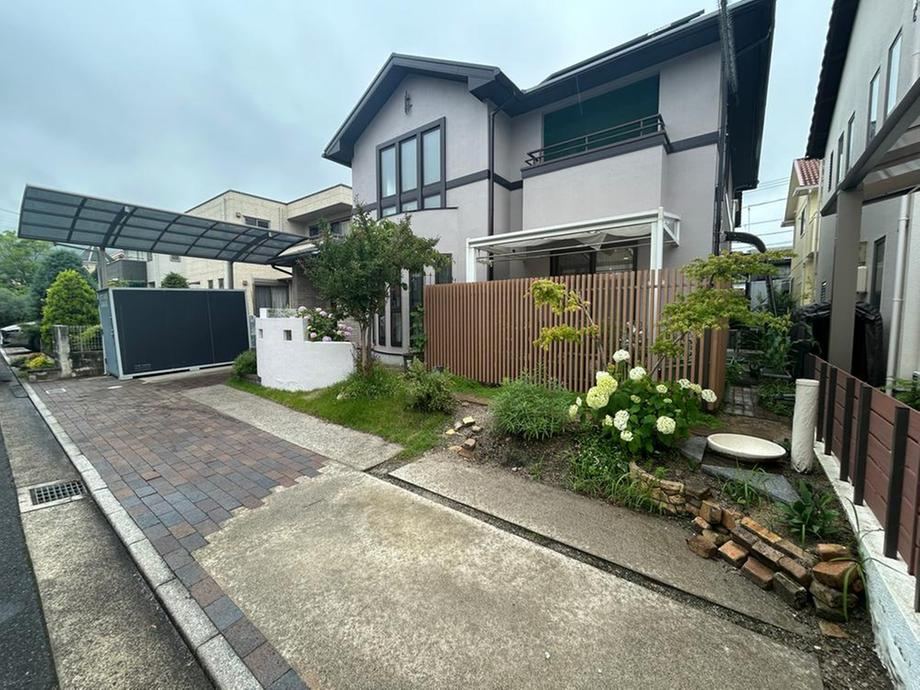 4LDK house in Asaminami Ward, Hiroshima - Photo 1