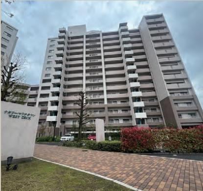 3LDK apartment in Hatsukaichi, Hiroshima - Photo 1