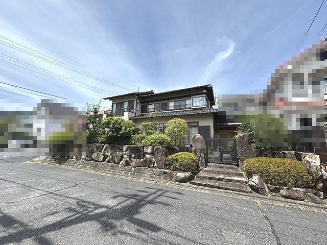5LDK house in Hatsukaichi, Hiroshima - Photo 1