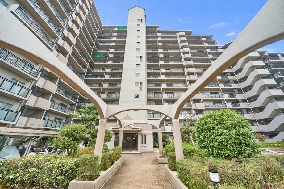 3LDK apartment in Sanda, Hyogo - Photo 1