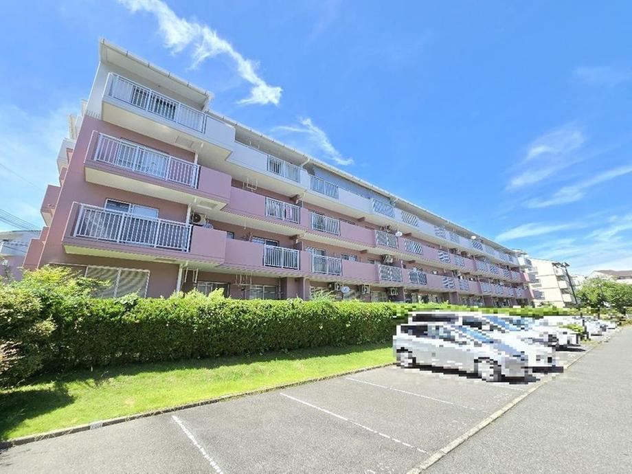 4LDK apartment in Nishi Ward, Kobe, Hyogo - Photo 1