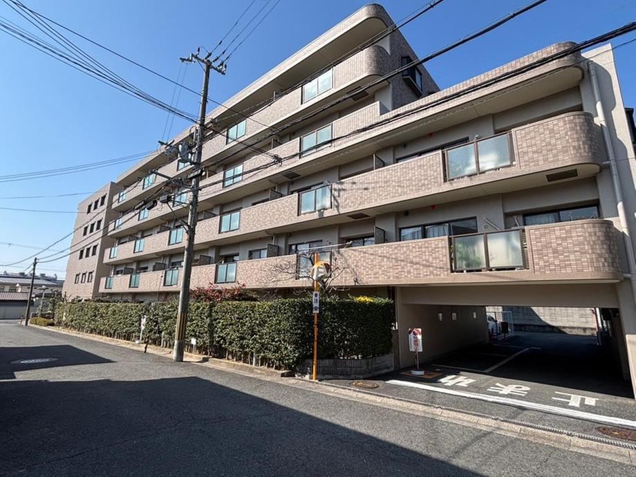 2LDK apartment in Nara, Nara - Photo 1