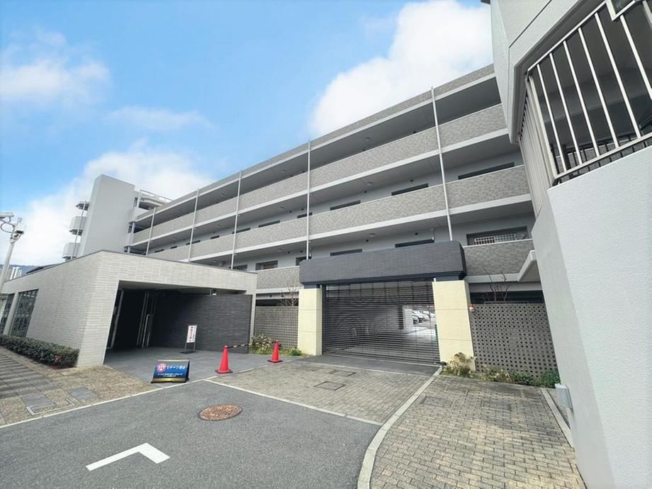 3LDK apartment in Nara, Nara - Photo 1