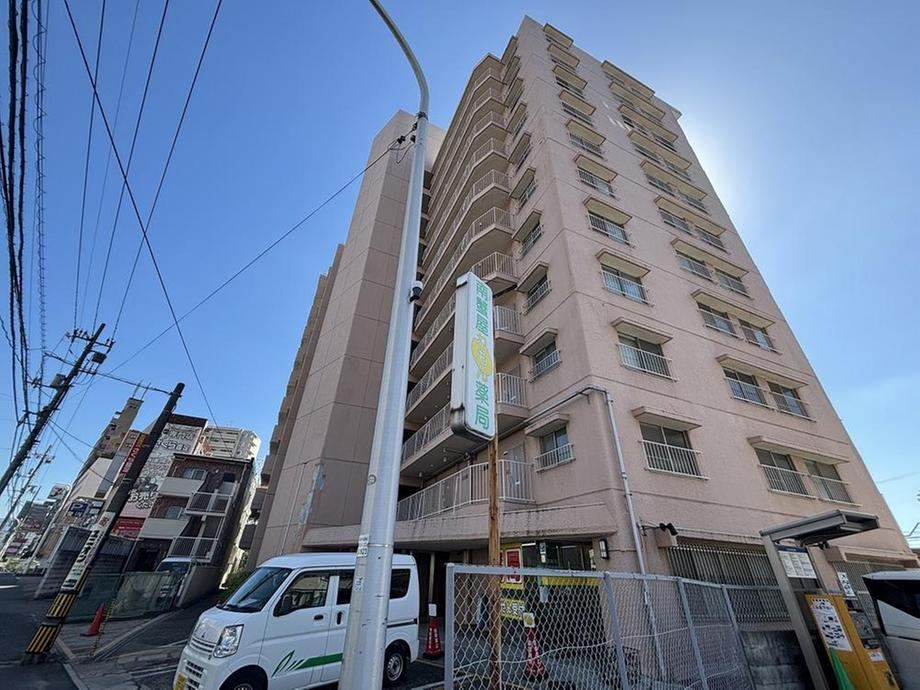 3LDK apartment in Minami Ward, Hiroshima - Photo 1