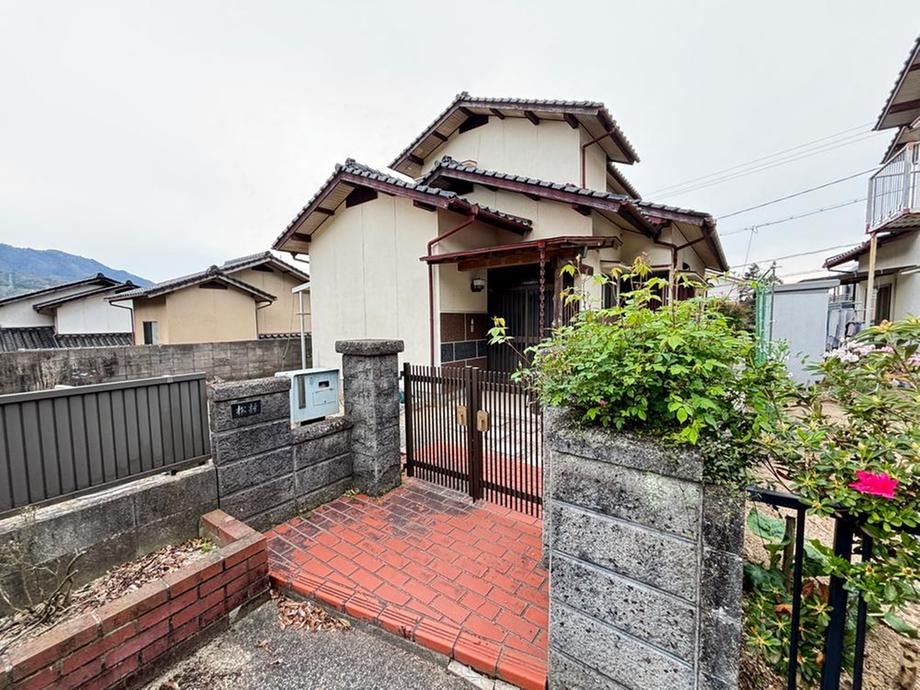 5DK house in Asakita Ward, Hiroshima - Photo 1