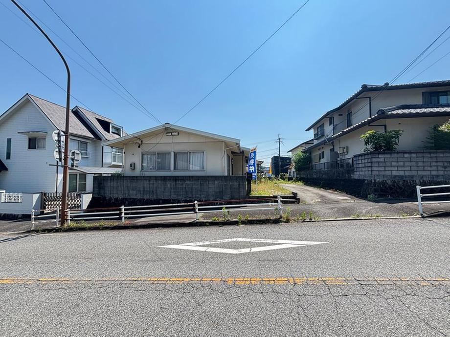 4LDK house in Asakita Ward, Hiroshima - Photo 1