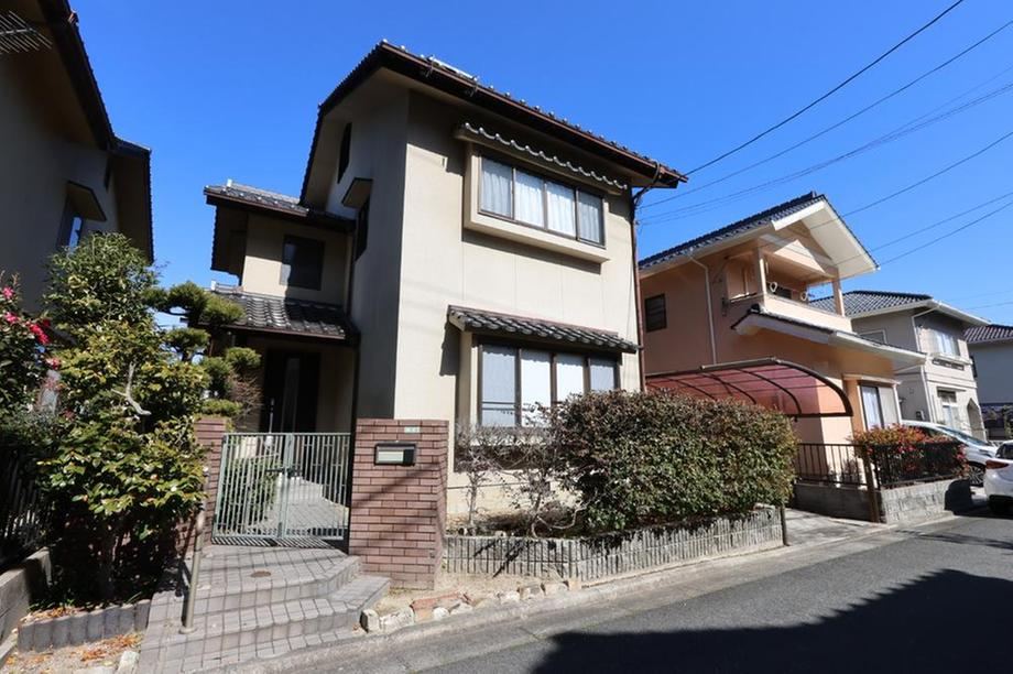 4LDK house in Asaminami Ward, Hiroshima - Photo 1