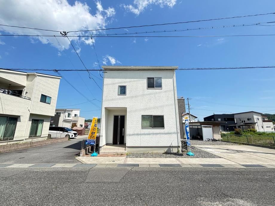 3LDK+S house in Higashihiroshima, Hiroshima - Photo 1