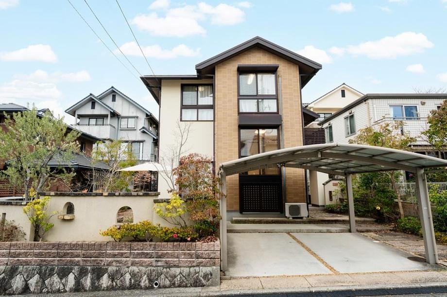 4LDK+S house in Hatsukaichi, Hiroshima - Photo 1