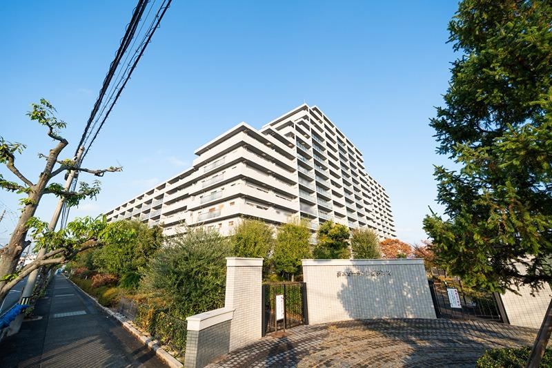 3LDK apartment in Ibaraki, Osaka - Photo 1