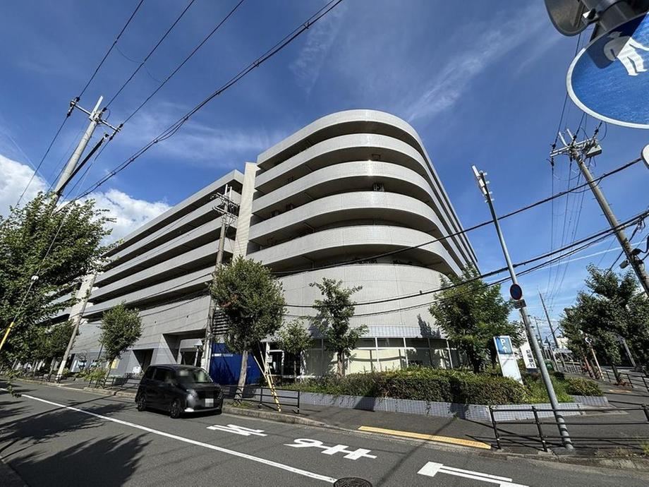3LDK apartment in Yao, Osaka - Photo 1
