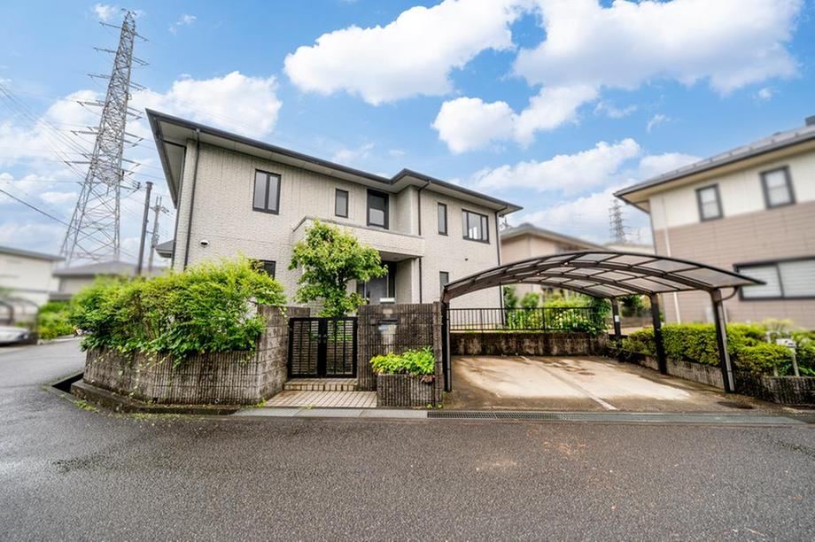 5LDK house in Shijonawate, Osaka - Photo 1