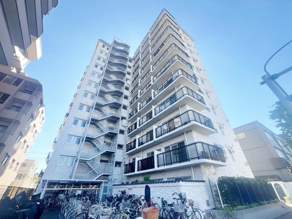 2LDK apartment in Nerima Ward, Tokyo - Photo 1