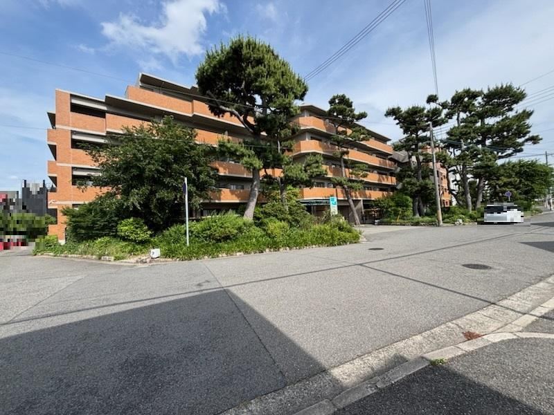 3LDK apartment in Ashiya, Hyogo - Photo 1