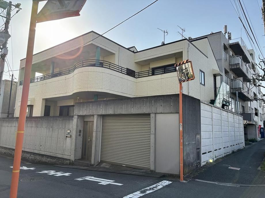 6LDK+S house in Shinjuku Ward, Tokyo - Photo 1