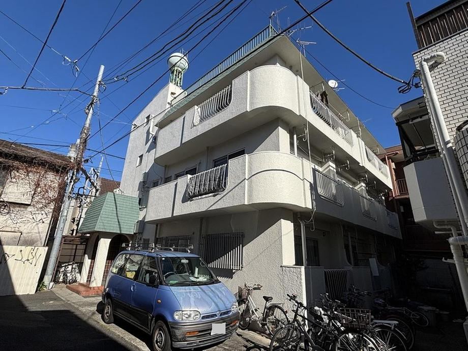 2K apartment in Toshima Ward, Tokyo - Photo 1