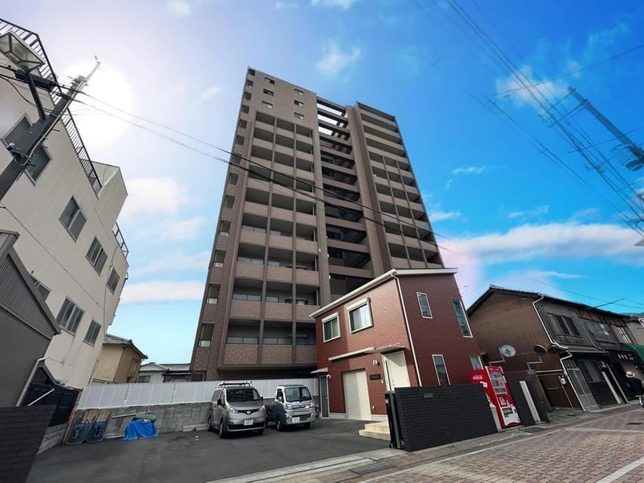 3LDK apartment in Kure, Hiroshima - Photo 1
