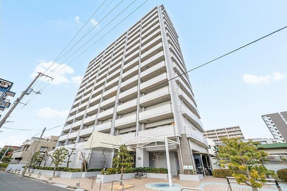 3LDK apartment in Naka Ward, Hiroshima - Photo 1
