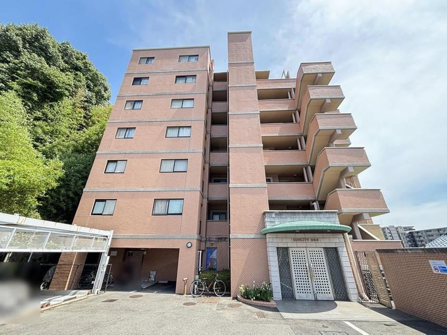 3LDK apartment in Nishi Ward, Hiroshima - Photo 1
