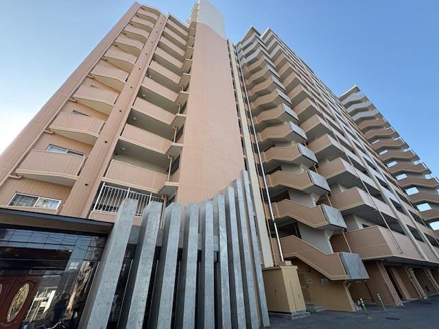 3LDK apartment in Higashi Ward, Hiroshima - Photo 1