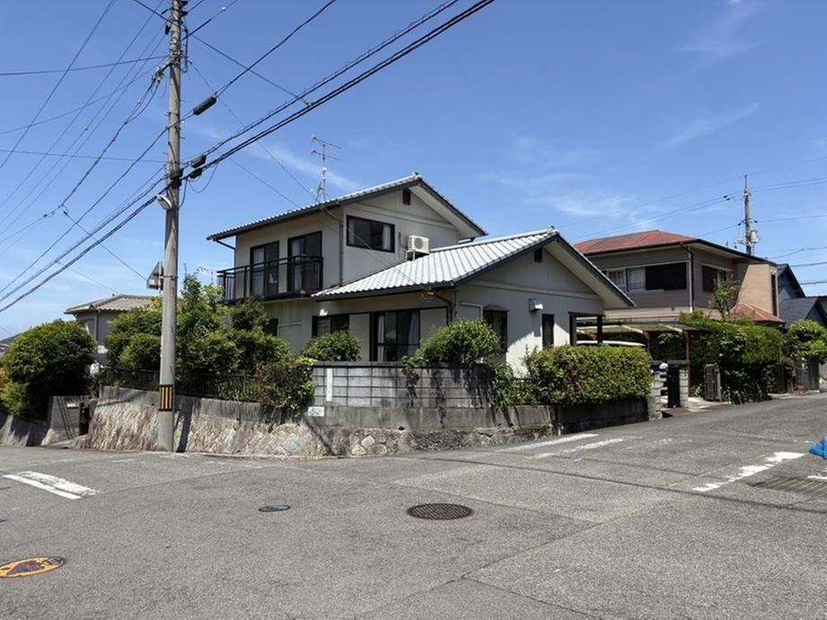 5LDK+S house in Kure, Hiroshima - Photo 1