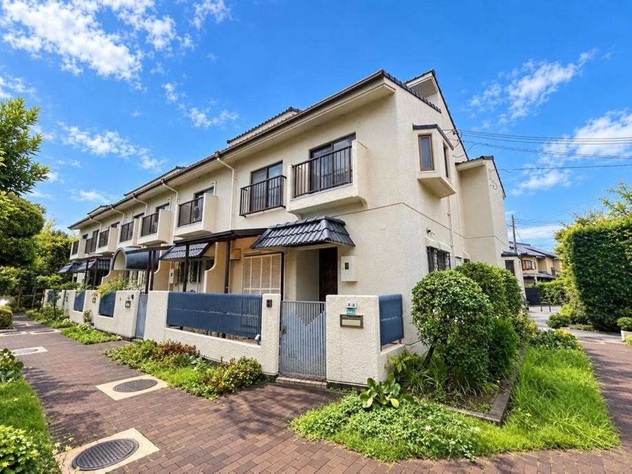 3LDK apartment in Ashiya, Hyogo - Photo 1