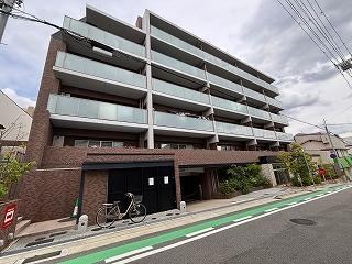 3LDK apartment in Nishinomiya, Hyogo - Photo 1