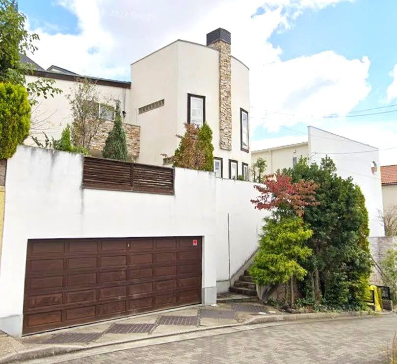 4LDK+S house in Nishinomiya, Hyogo - Photo 1